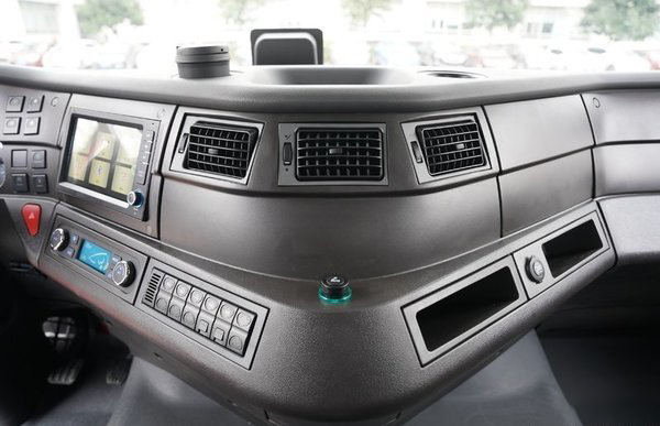 美狮贵宾会品鉴：杰狮C500经济版车型 干线物流用它行吗